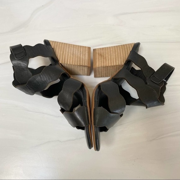 ANTELOPE Black Leather Scallop Crossover Sandals Size 8 - Picture 9 of 14